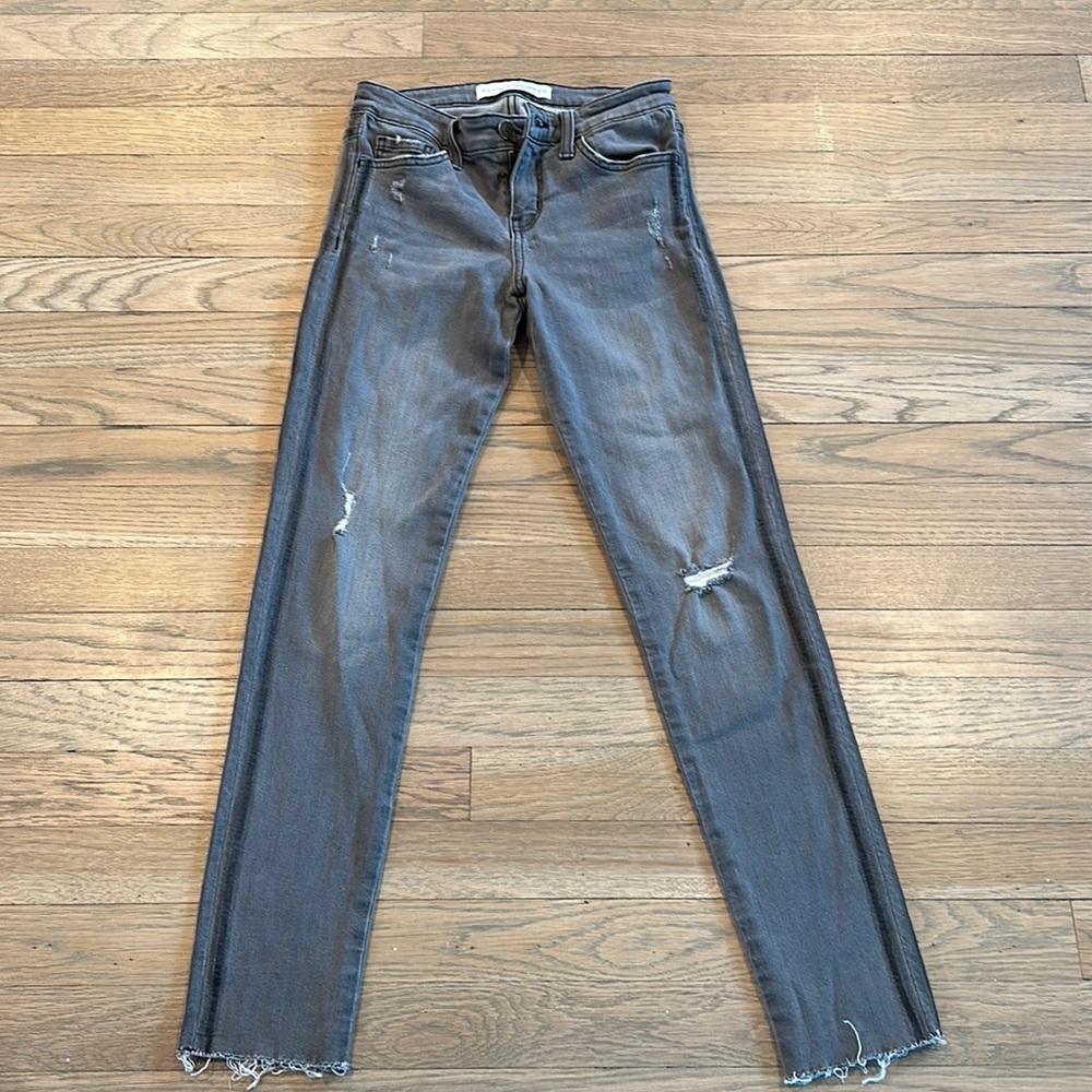 Grey vintage washed jean